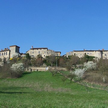Rempart attenant à un immeuble