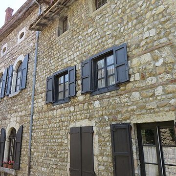 Rempart attenant à un immeuble