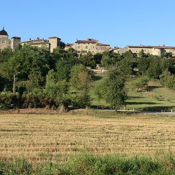 Rempart attenant à un immeuble