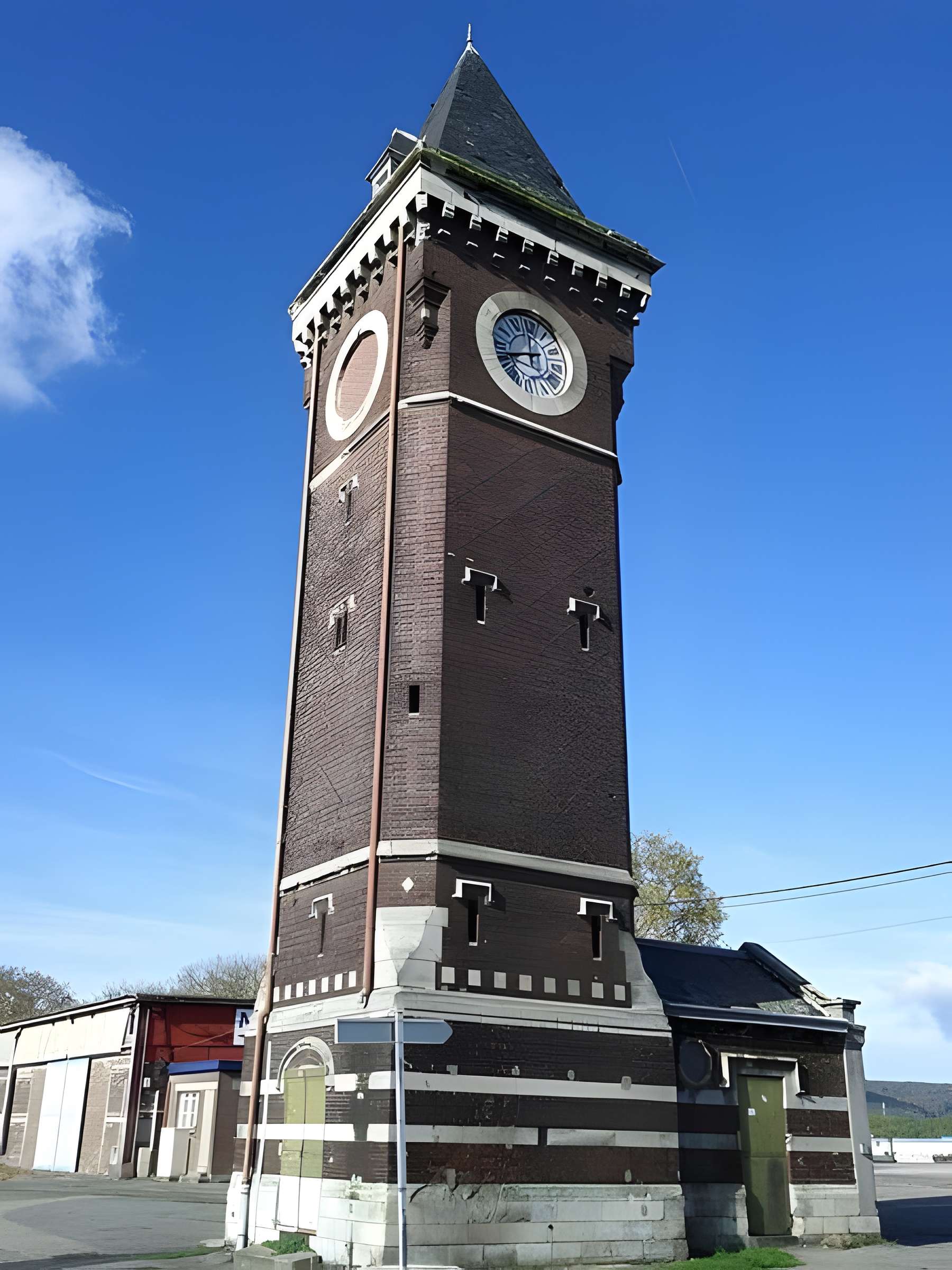 Château d'eau-marégraphe Quai Ferdinand-de-Lesseps à Rouen 