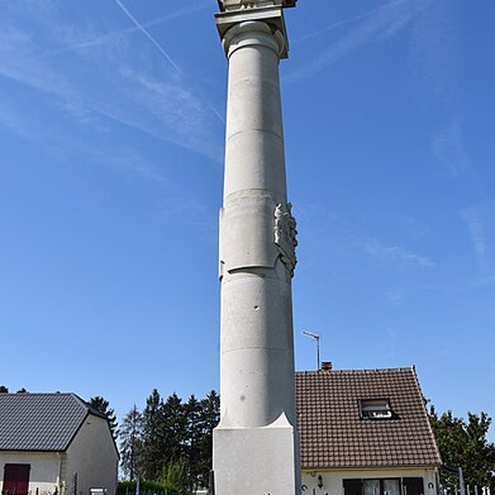 Photo de Chapelle du Souvenir et lanterne des morts