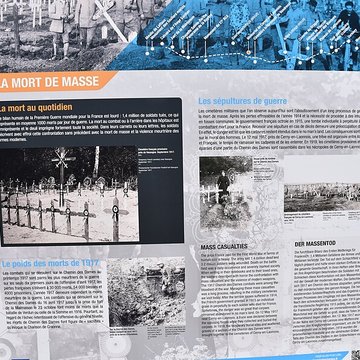 Chapelle du Souvenir et lanterne des morts