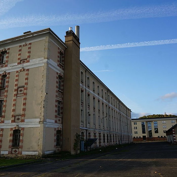 Photo de Ancienne caserne des Dragons de la Reine