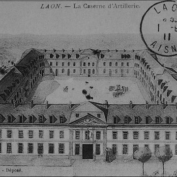 Ancienne caserne des Dragons de la Reine