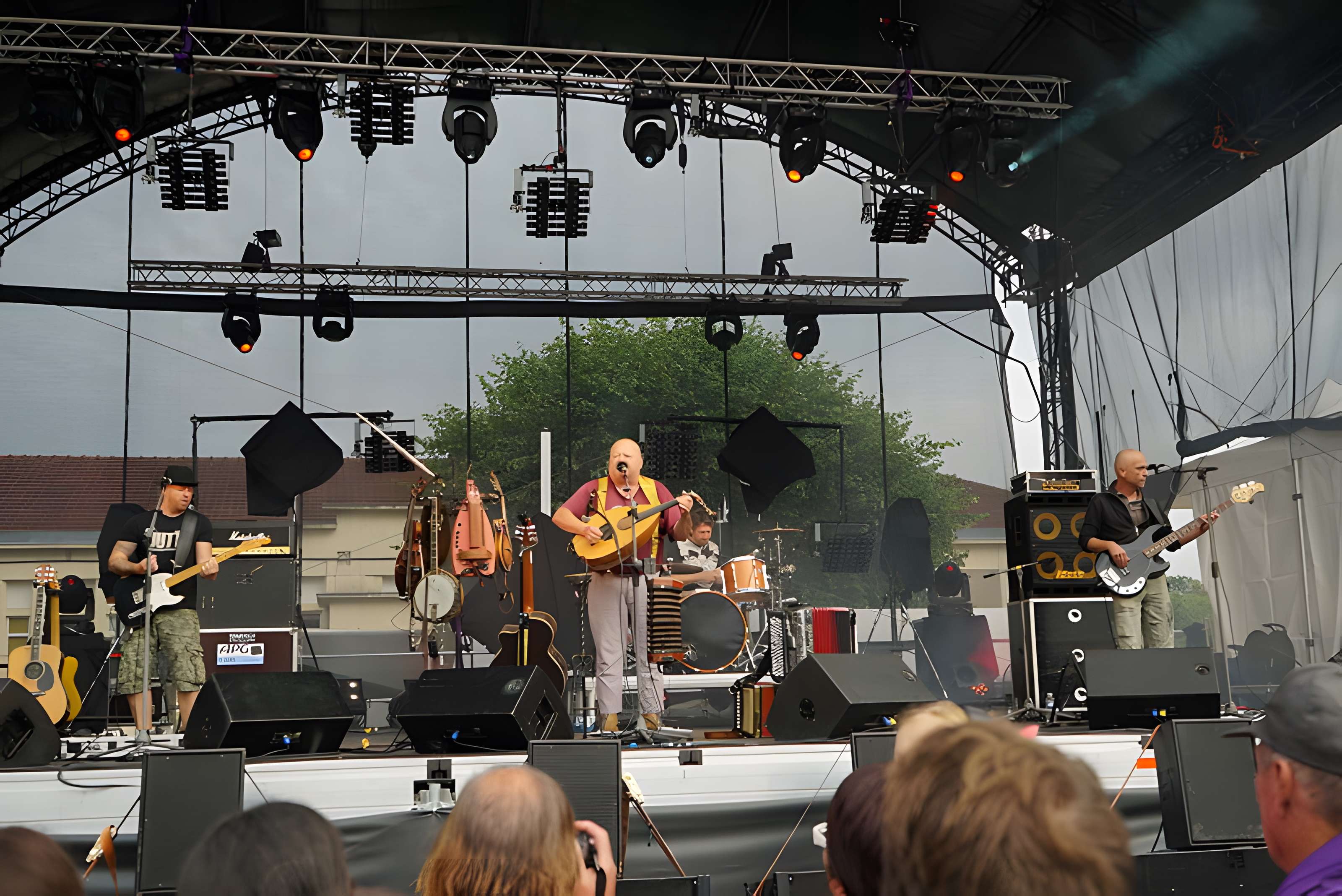 Ancienne caserne des Dragons de la Reine