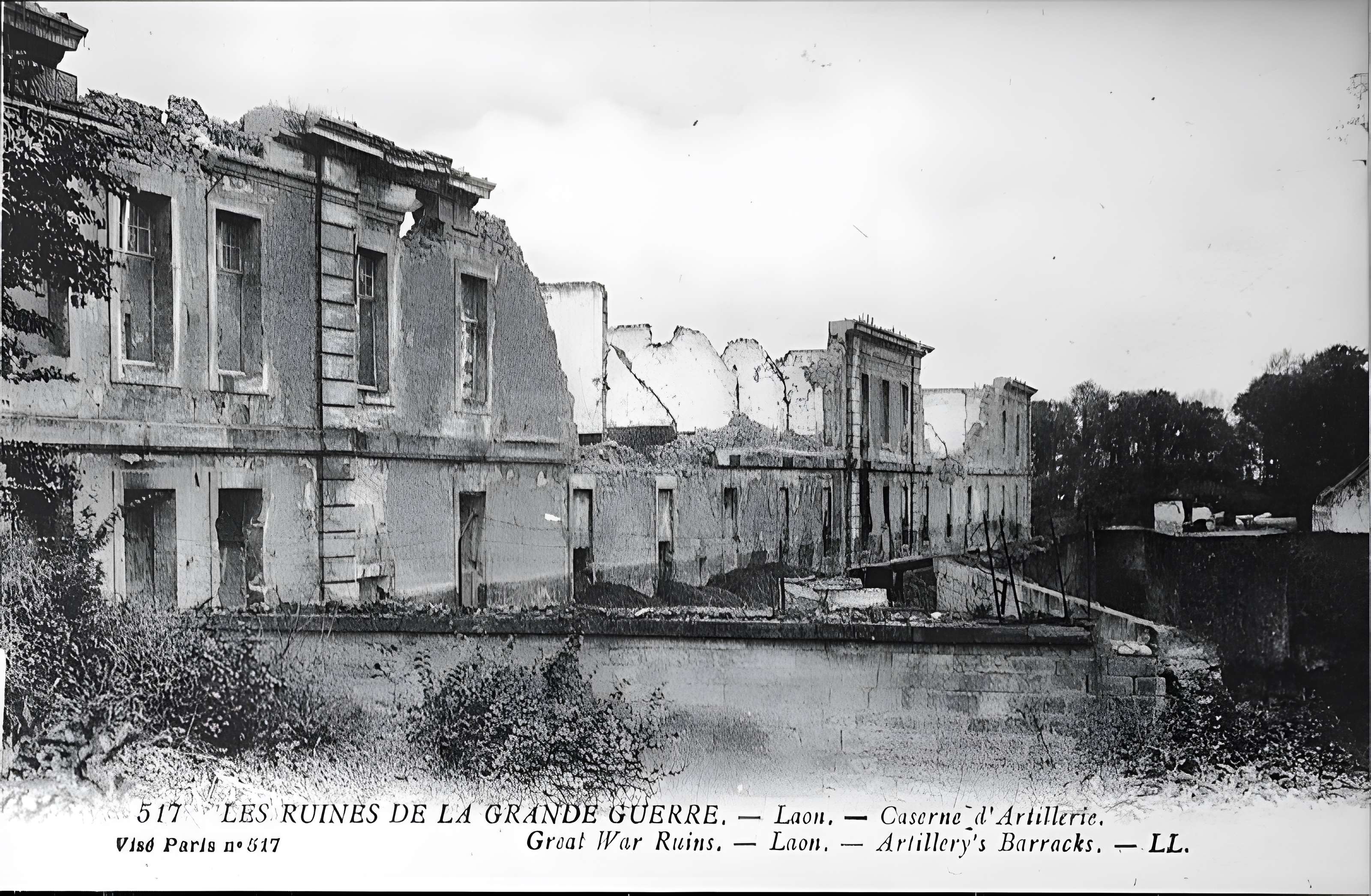 Ancienne caserne des Dragons de la Reine