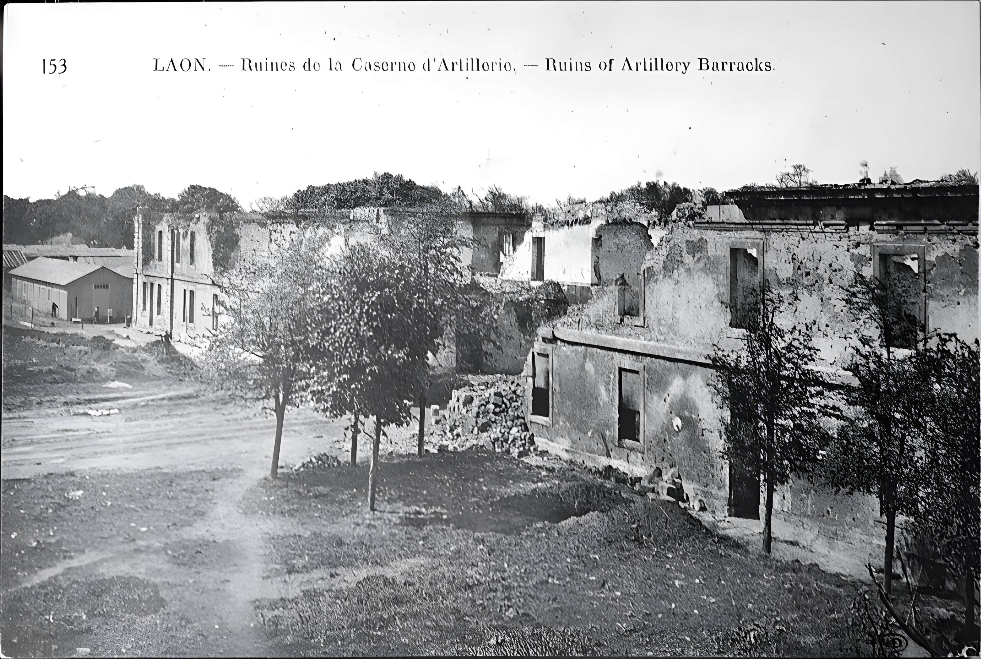 Ancienne caserne des Dragons de la Reine