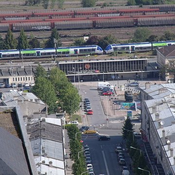 Rotonde et halle-atelier ferroviaires