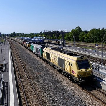 Rotonde et halle-atelier ferroviaires