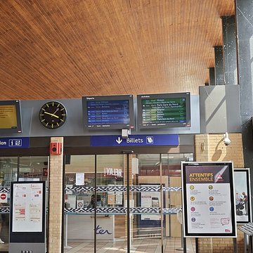 Rotonde et halle-atelier ferroviaires