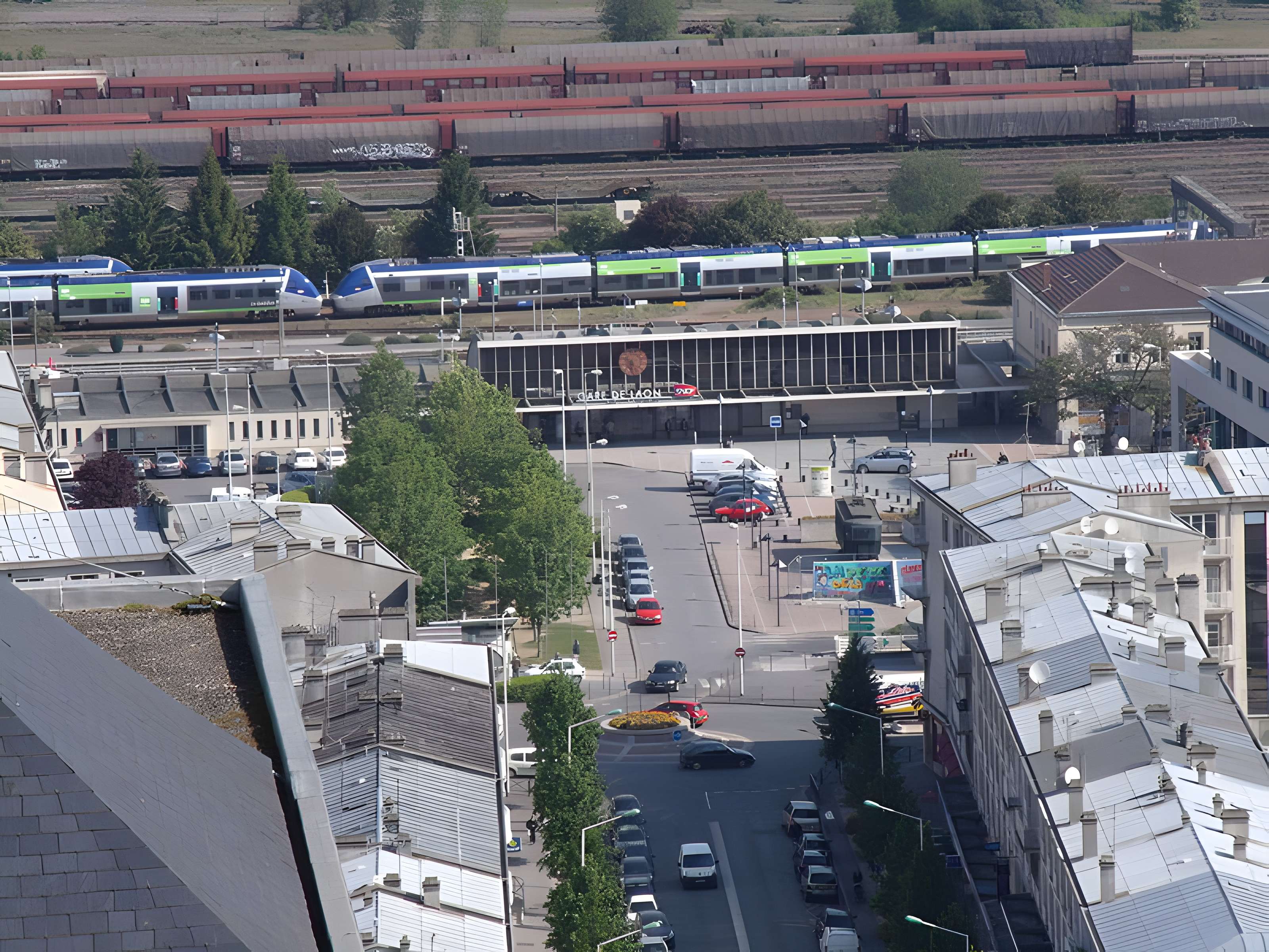 Rotonde et halle-atelier ferroviaires