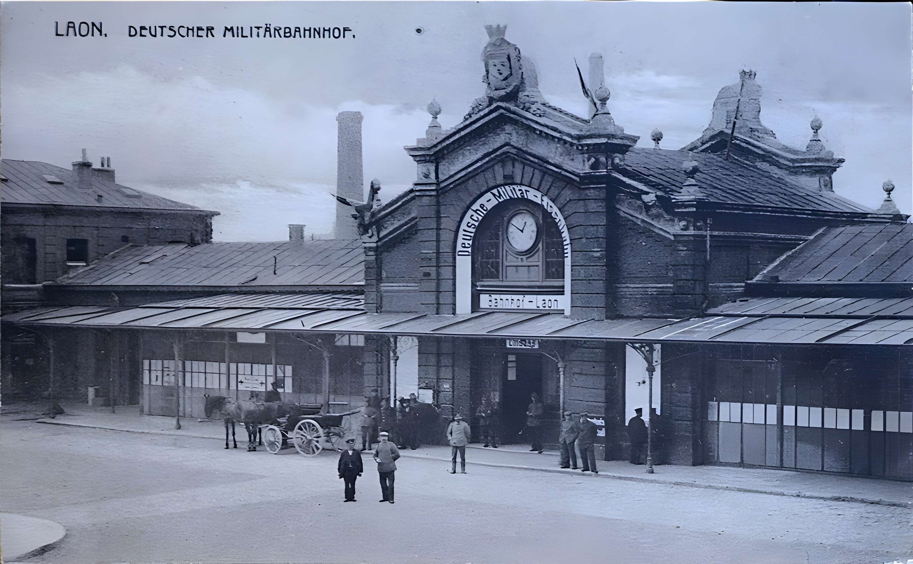 Rotonde et halle-atelier ferroviaires