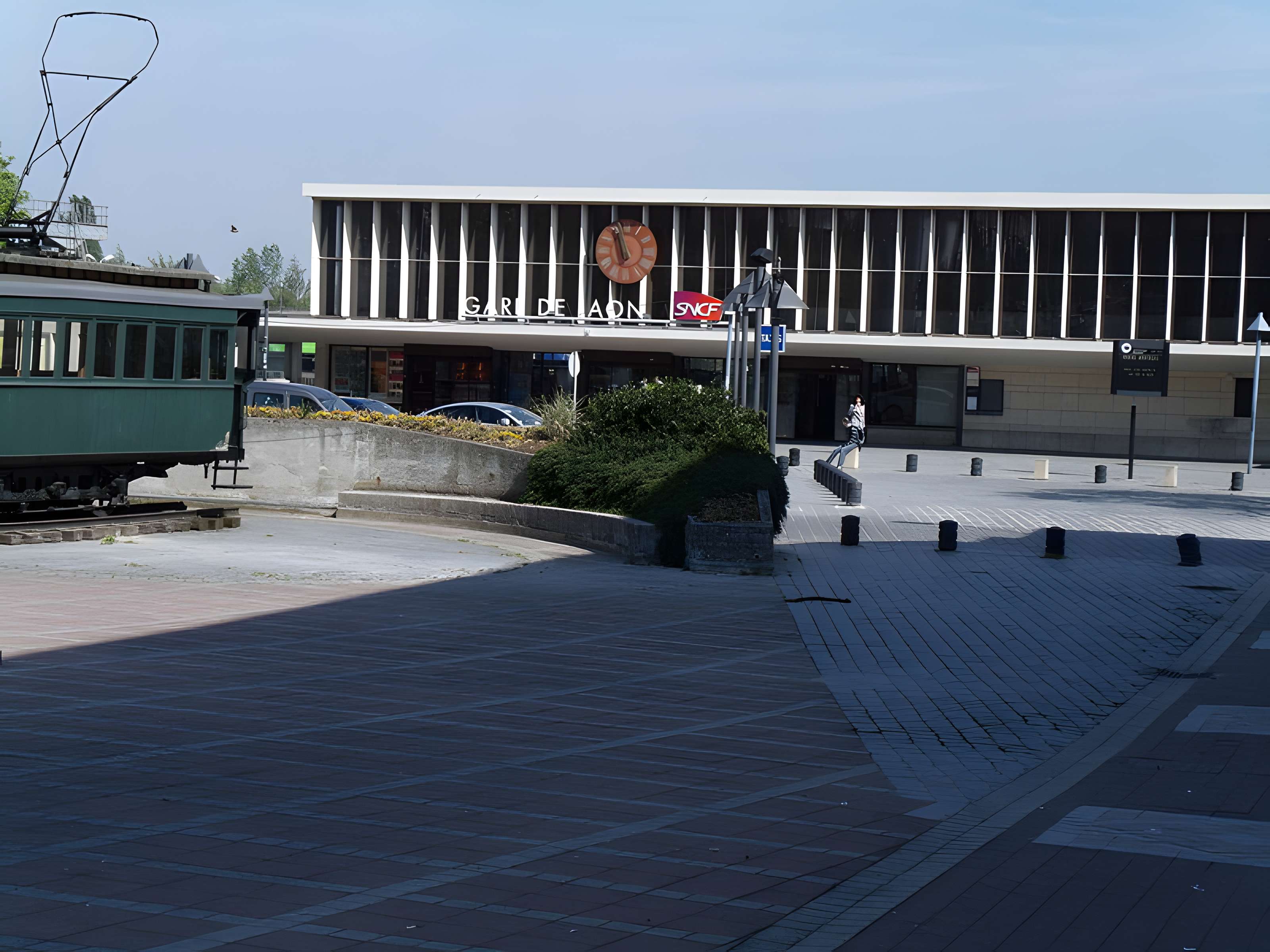 Rotonde et halle-atelier ferroviaires