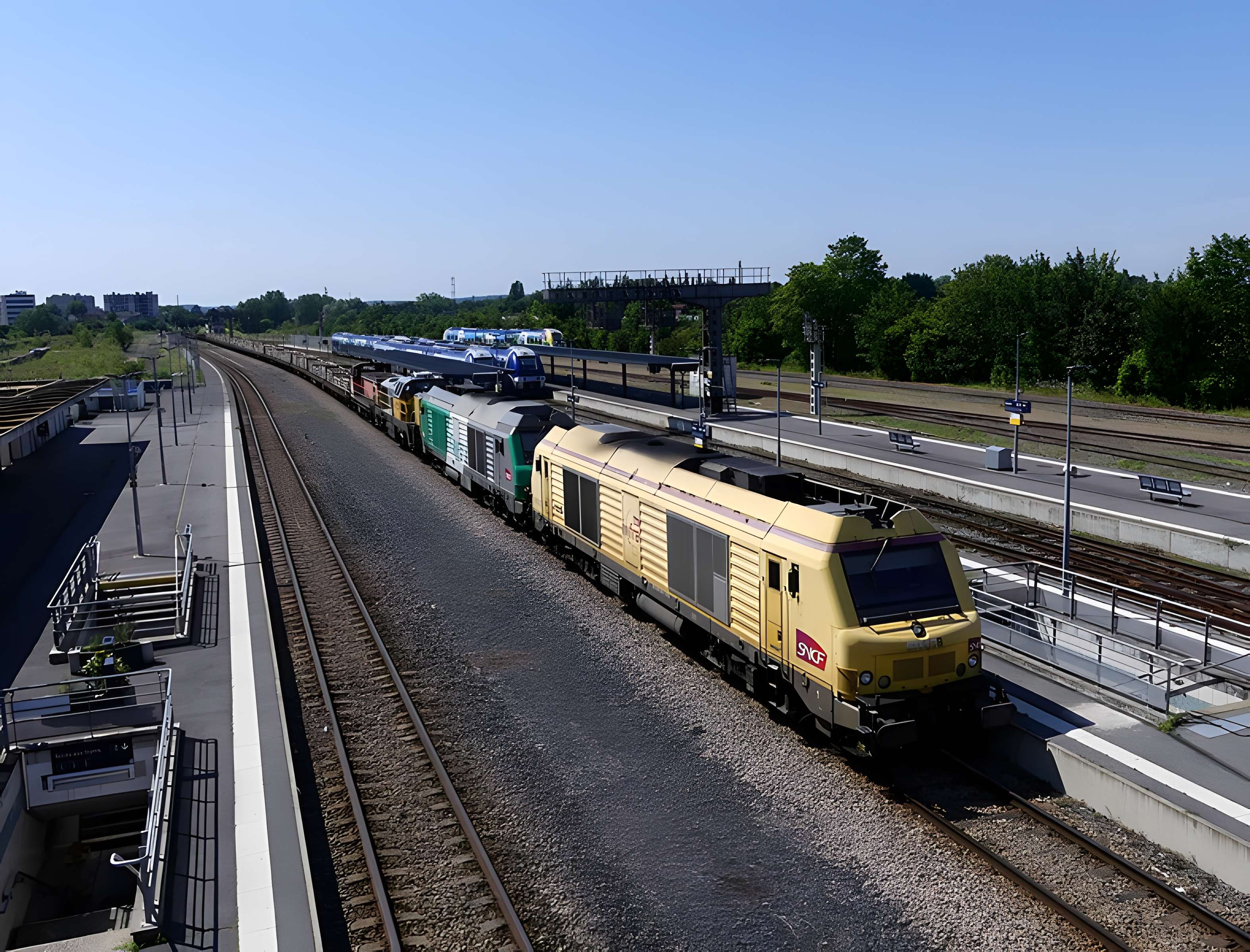 Rotonde et halle-atelier ferroviaires