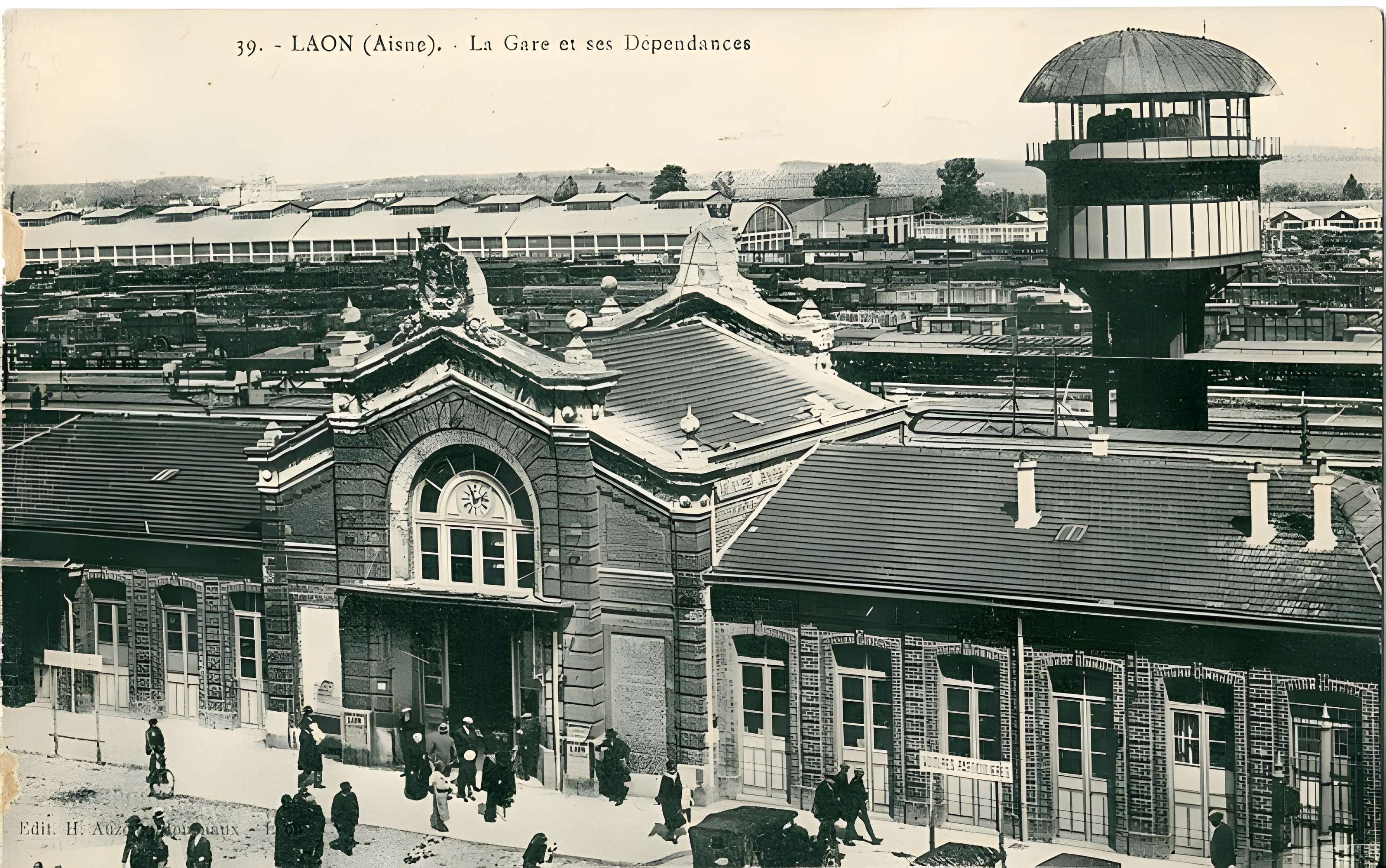Rotonde et halle-atelier ferroviaires