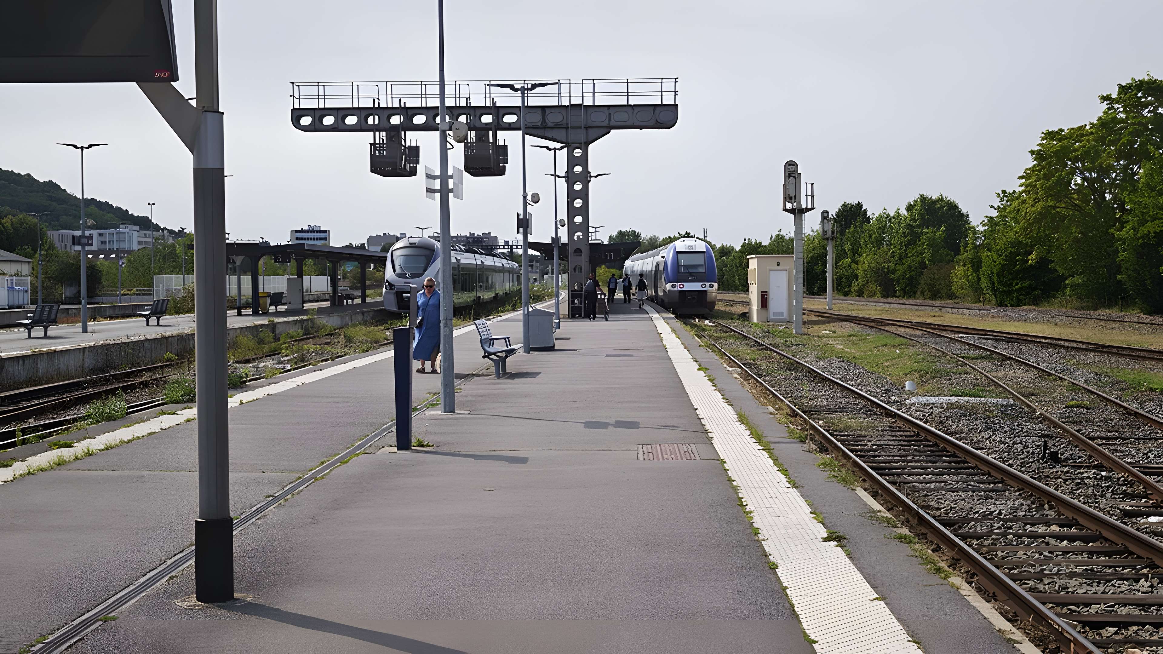 Rotonde et halle-atelier ferroviaires