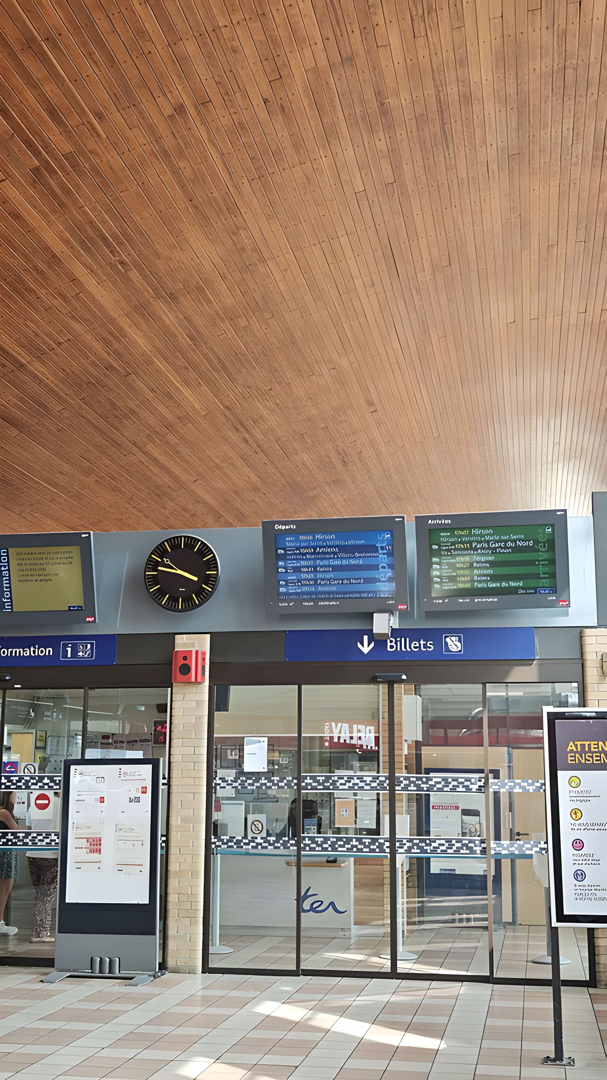 Rotonde et halle-atelier ferroviaires