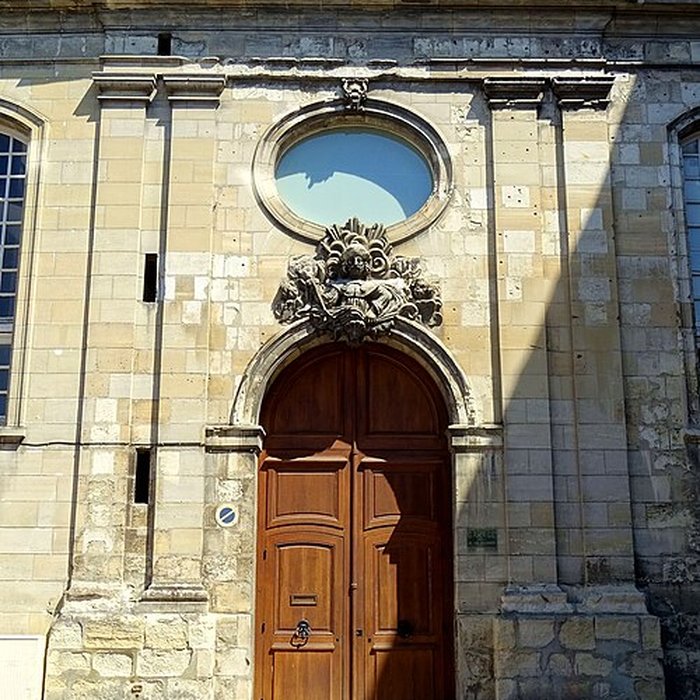 Photo de Ancienne chambre de commerce et ancienne église Saint-Jacques