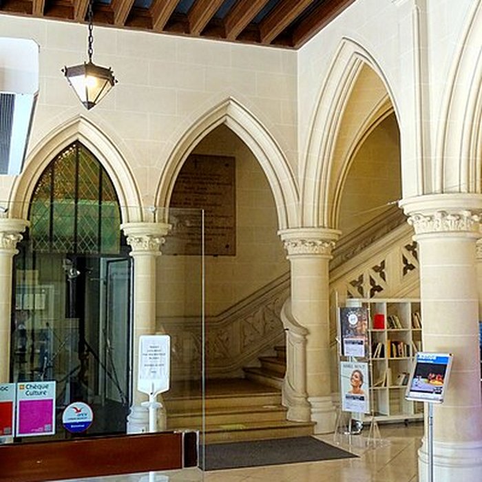 Photo de Ancienne chambre de commerce et ancienne église Saint-Jacques