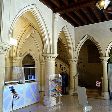 Ancienne chambre de commerce et ancienne église Saint-Jacques