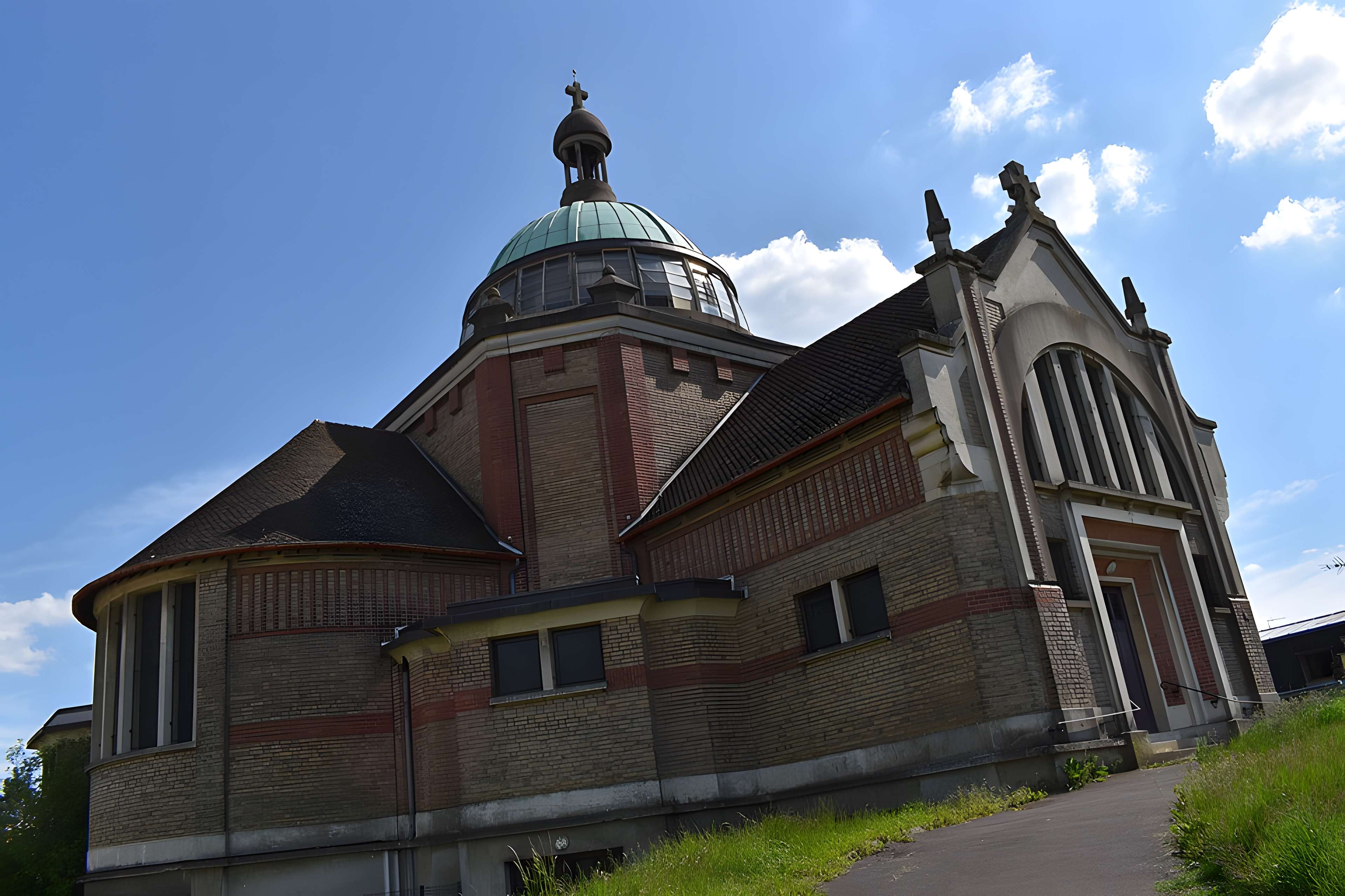 Église Sainte-Thérèse de l’Enfant Jésus