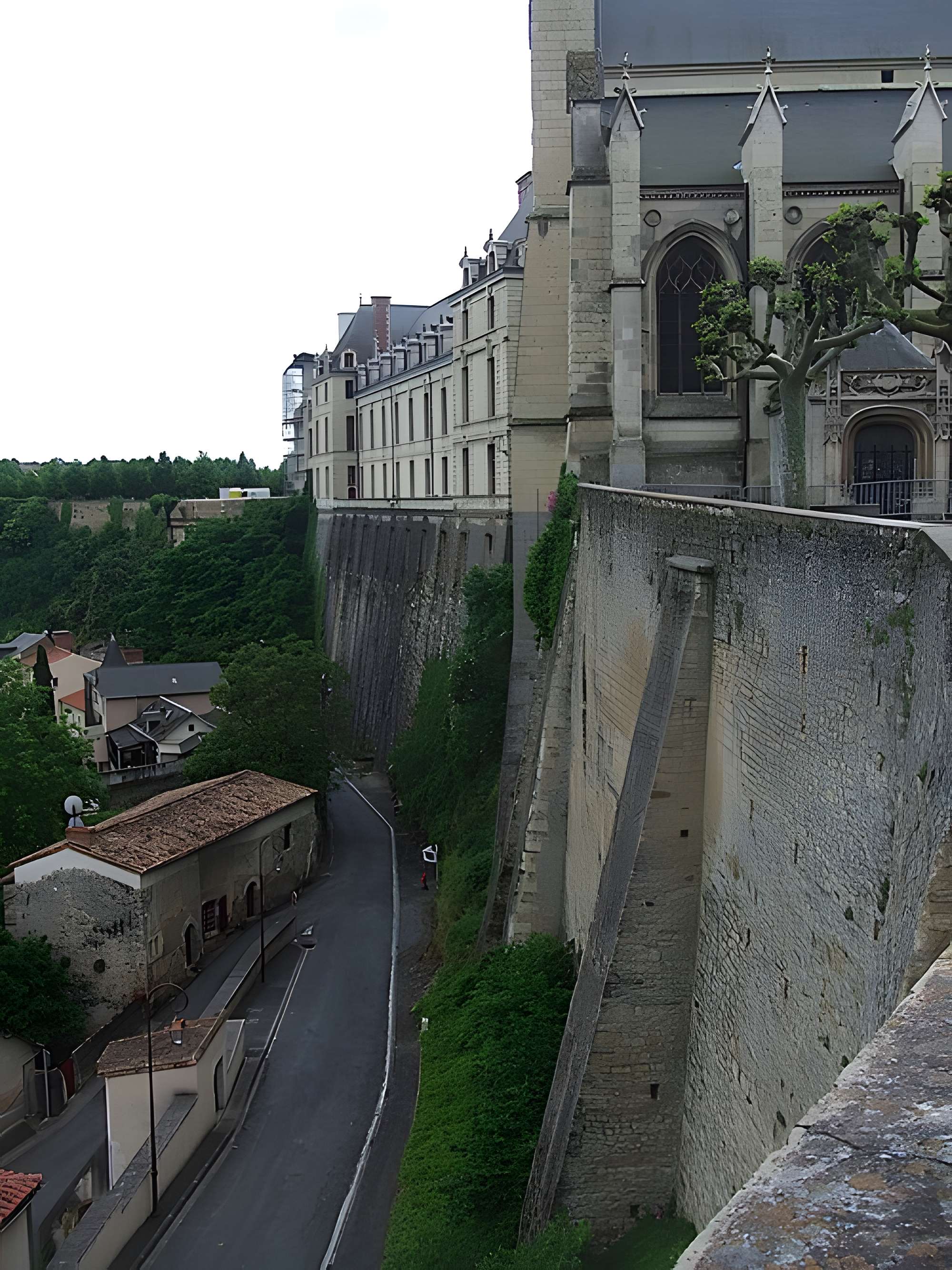 Château des ducs de La Trémoille