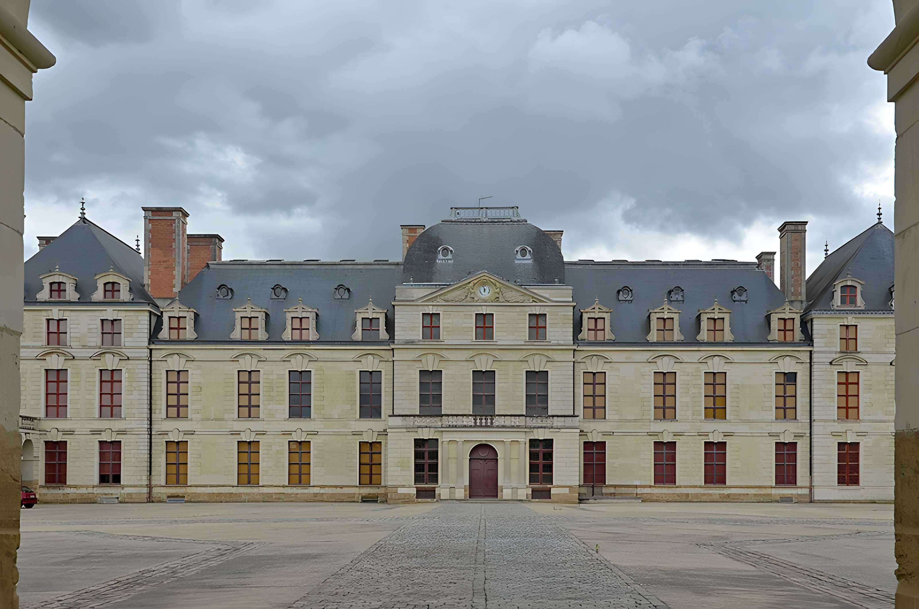 Château des ducs de La Trémoille