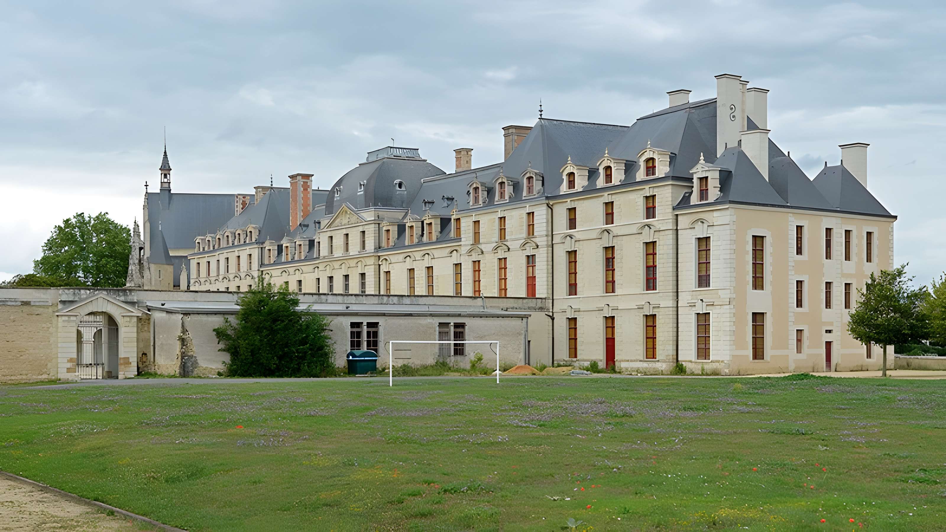 Château des ducs de La Trémoille