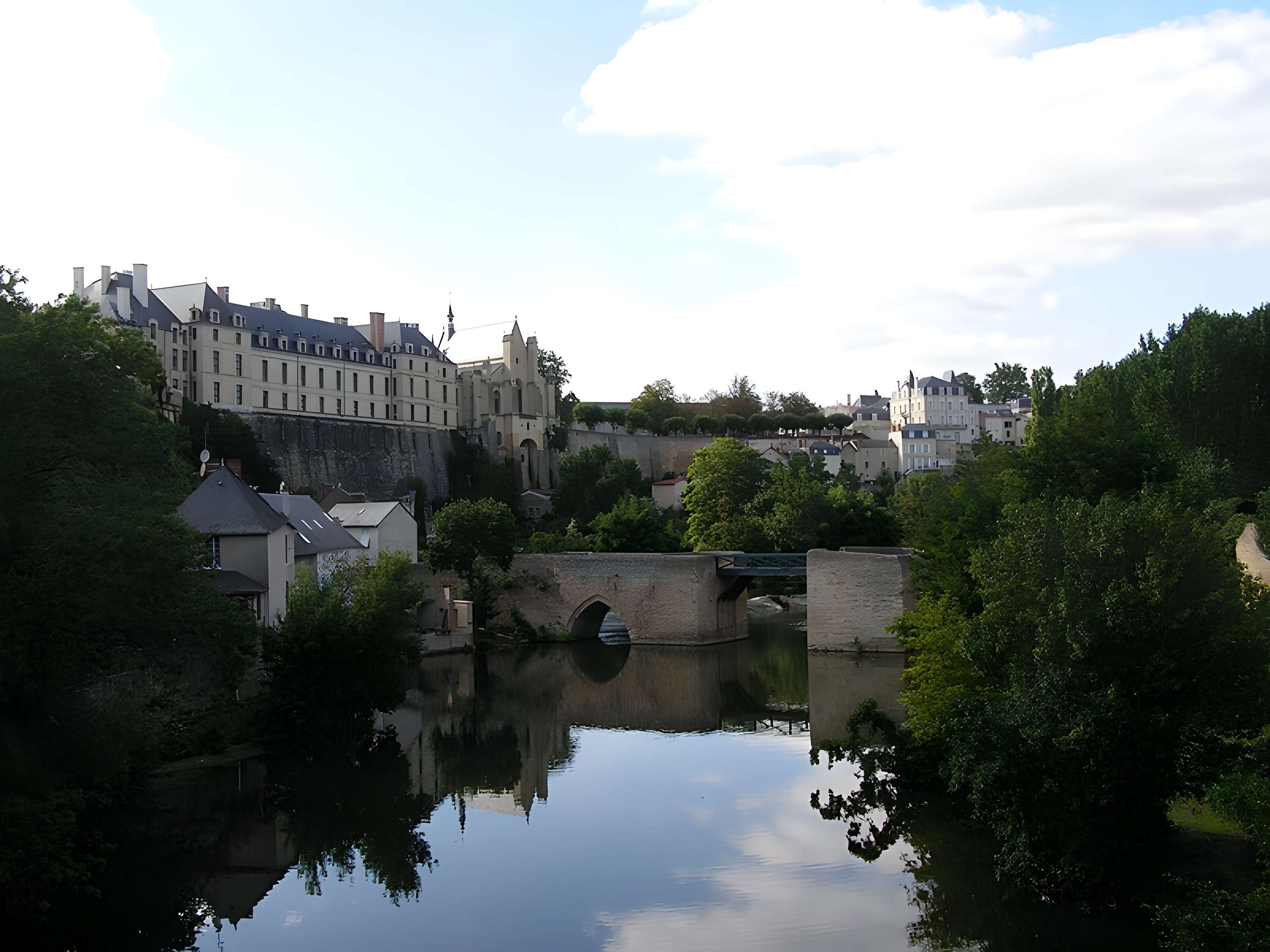 Château des ducs de La Trémoille