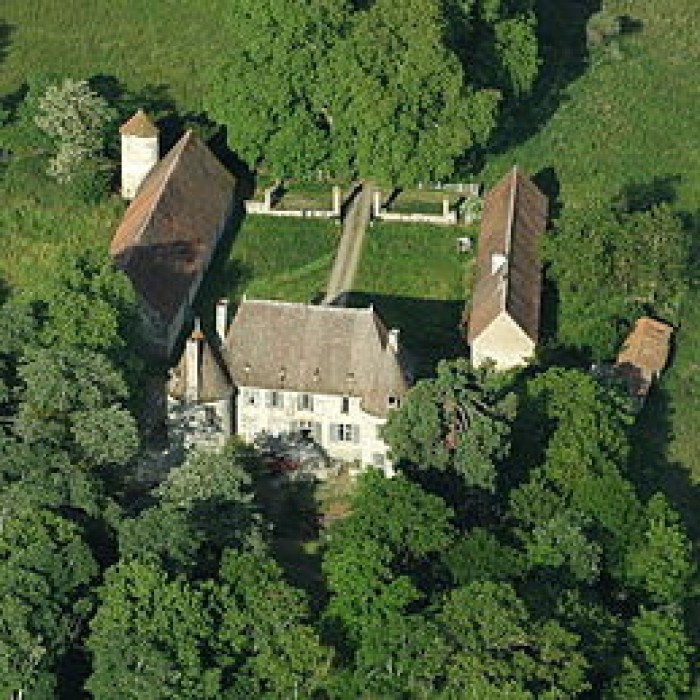 Photo de Château des Écossays