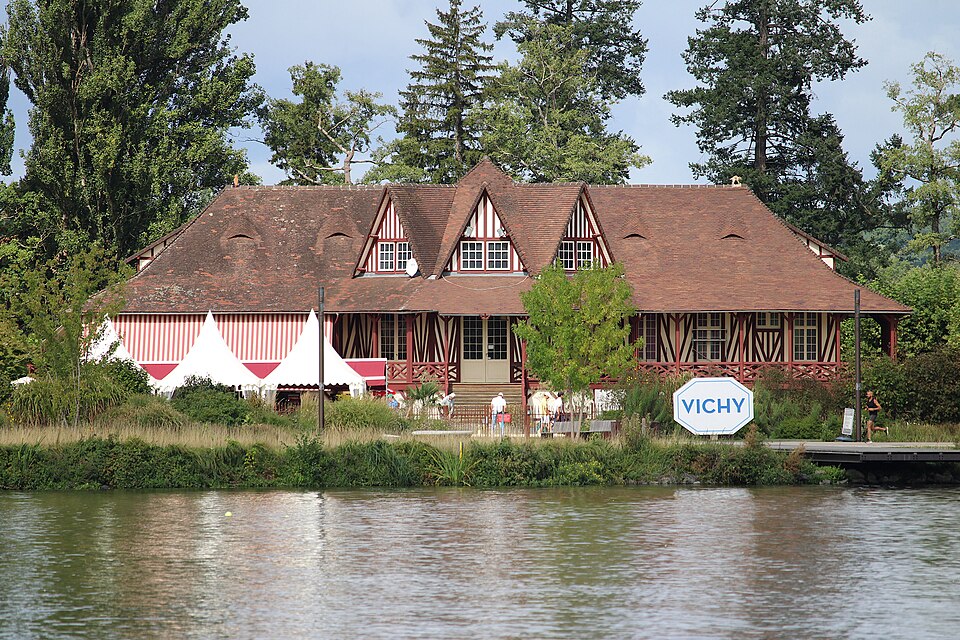 Photo de Pavillon du golf