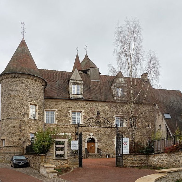 Photo de Château des Princes de Condé à Arnay-le-Duc