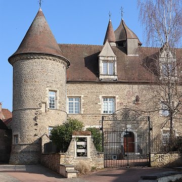 Château des Princes de Condé à Arnay-le-Duc