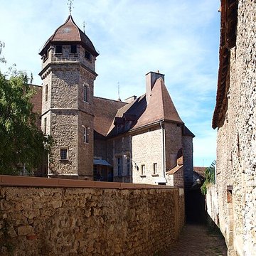 Château des Princes de Condé à Arnay-le-Duc
