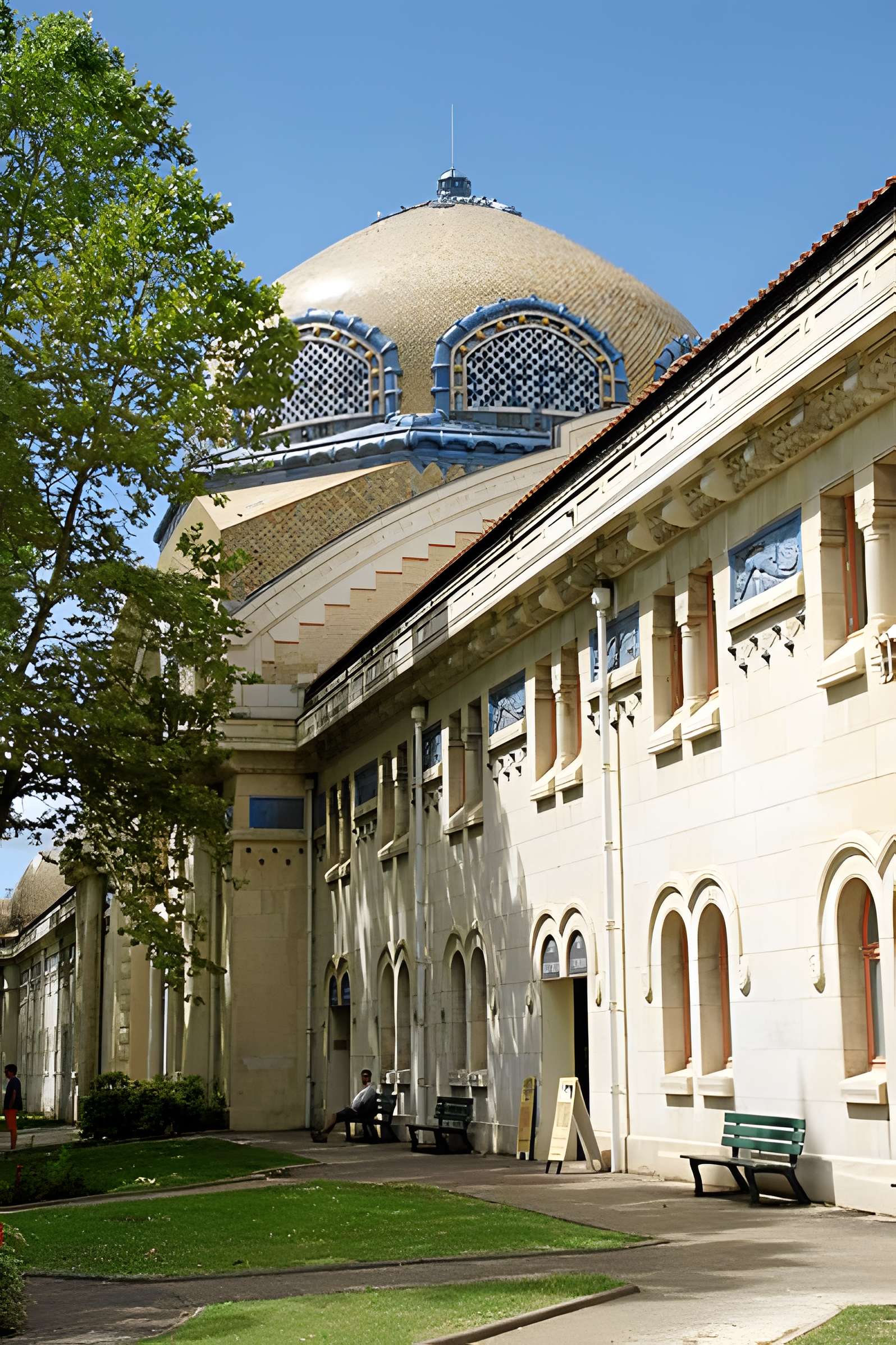 Etablissement thermal