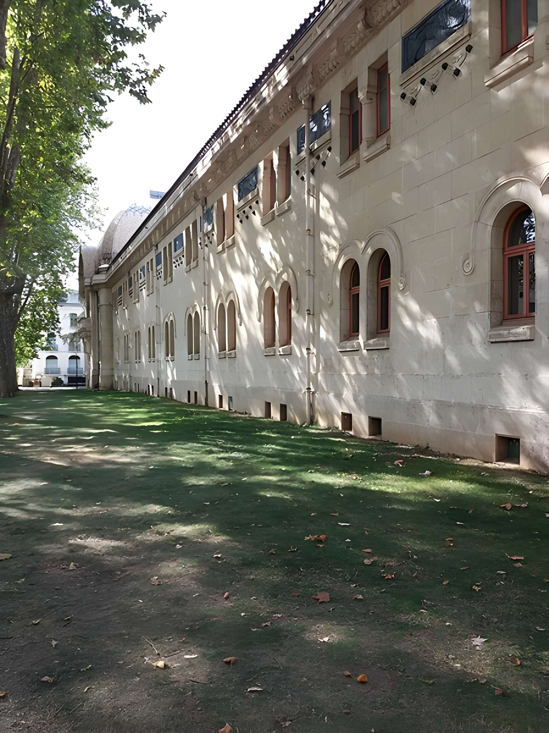 Etablissement thermal