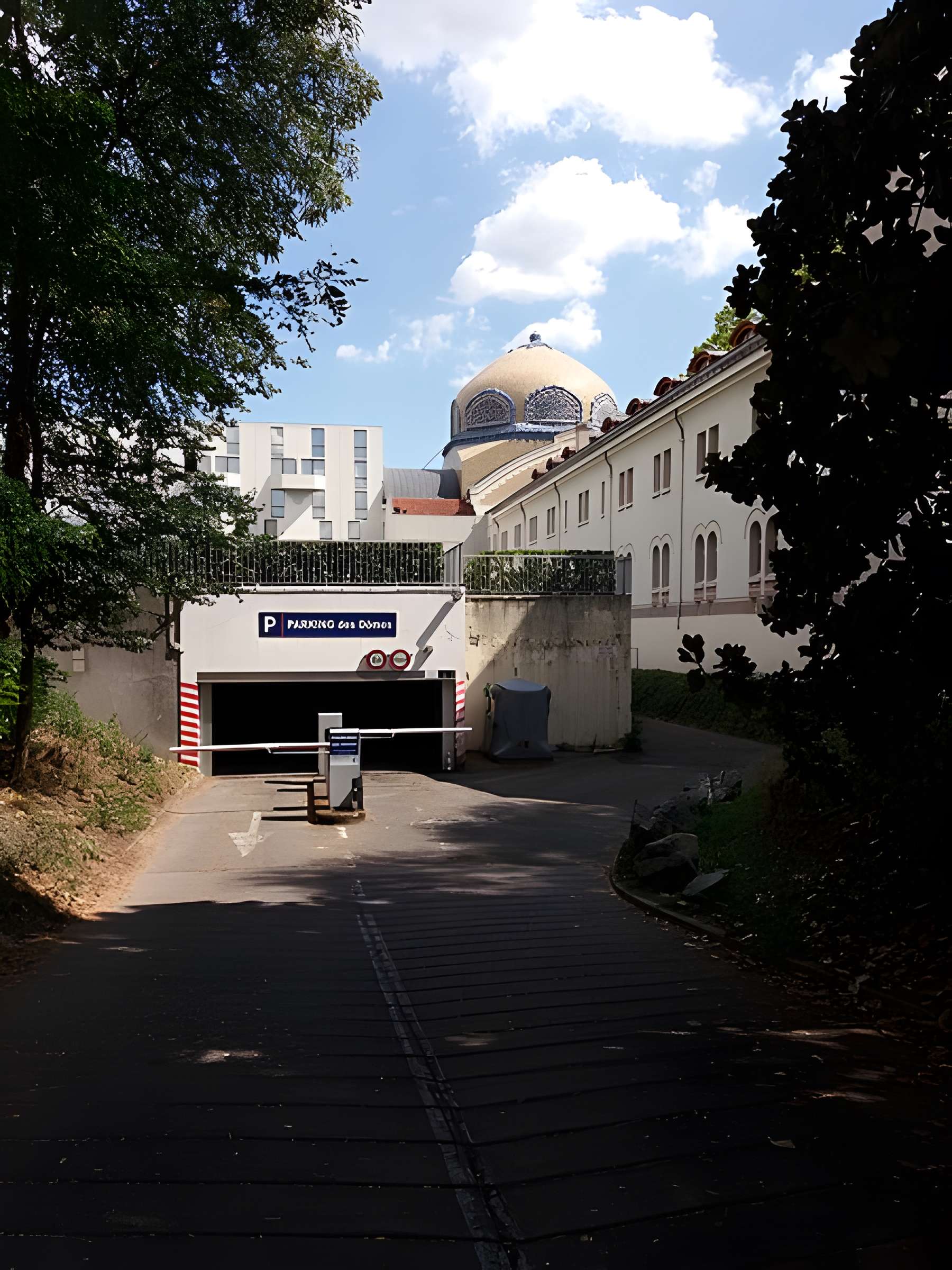 Etablissement thermal