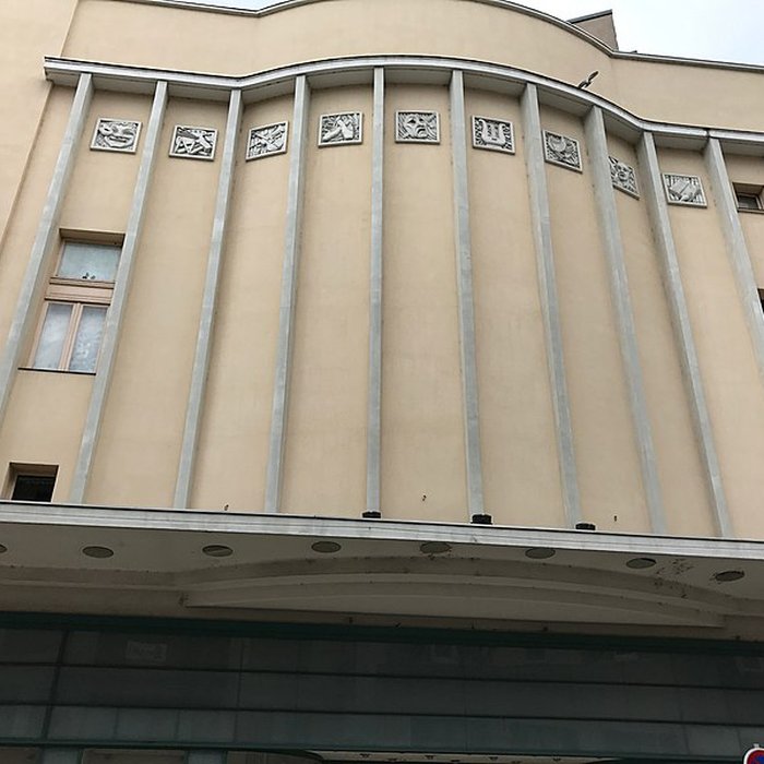 Photo de Petit casino, actuellement centre culturel Valéry Larbaud