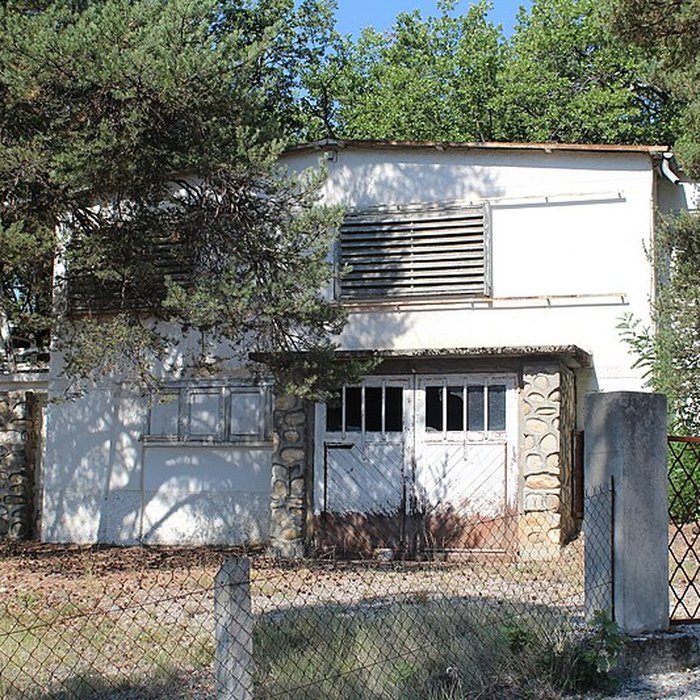 Photo de Maison préfabriquée BCC F 8x8 dit chalet Jeanneret-Prouvé