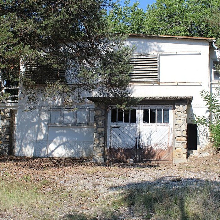 Photo de Maison préfabriquée BCC F 8x8 dit chalet Jeanneret-Prouvé
