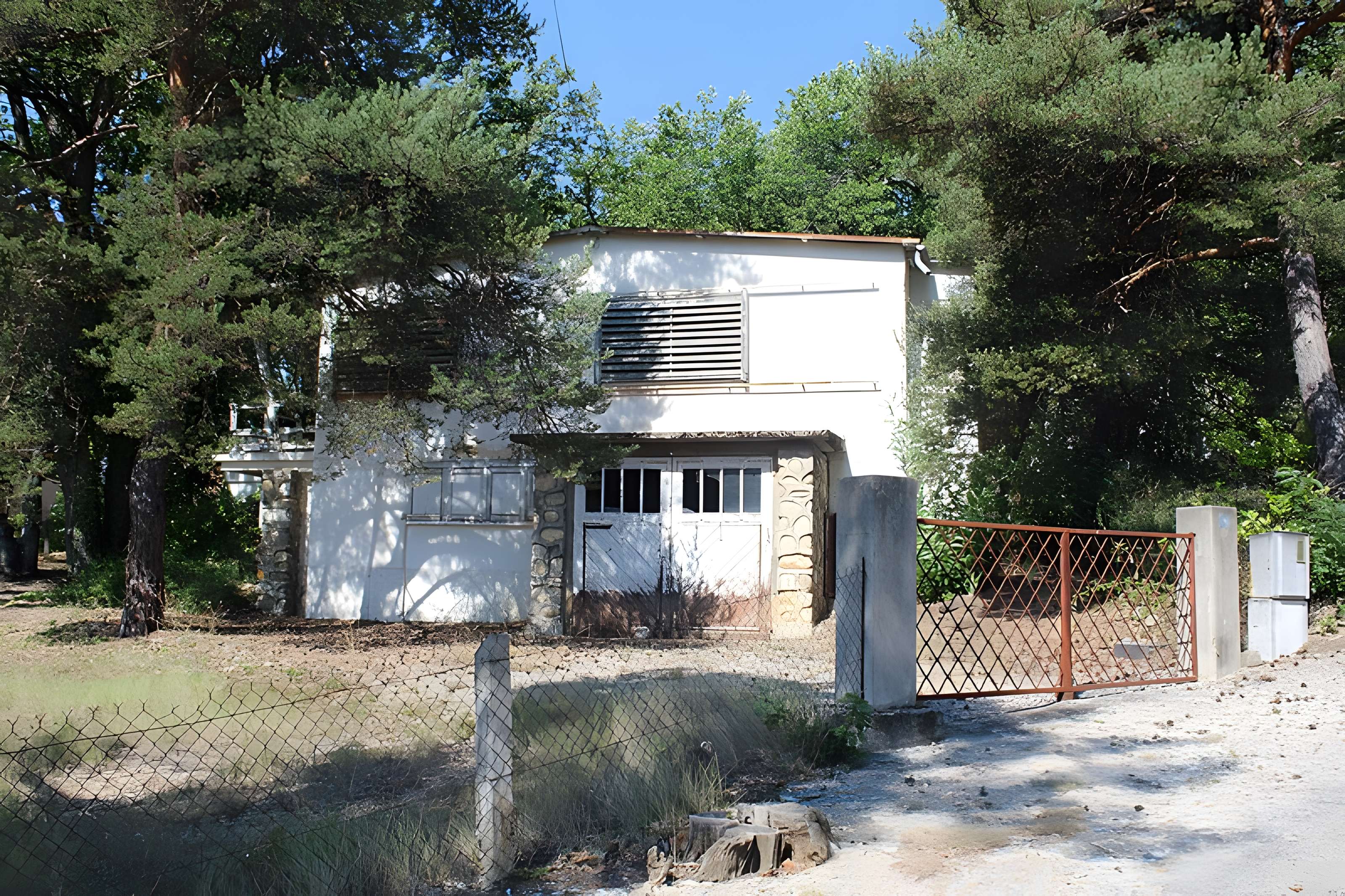 Maison préfabriquée BCC F 8x8 dit chalet Jeanneret-Prouvé