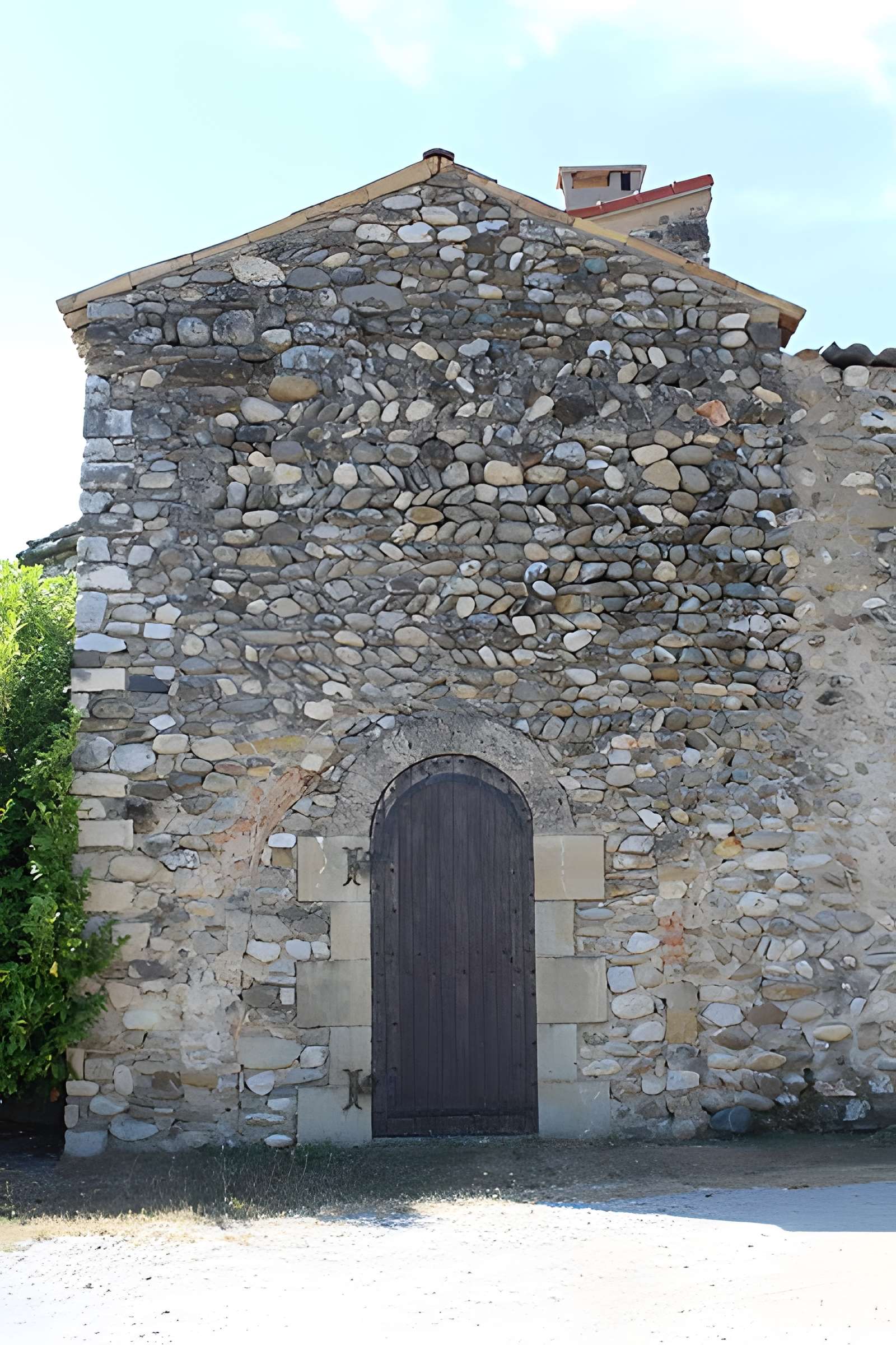 Prieuré Saint-Pierre-ès-Liens (restes)