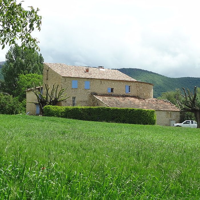 Photo de Ferme du prieuré de Vilhosc