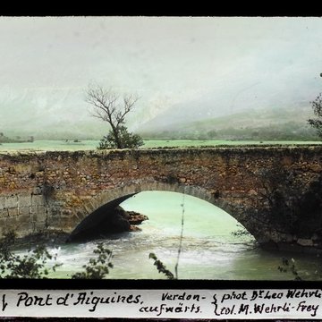 Pont dAiguines sur le Verdon