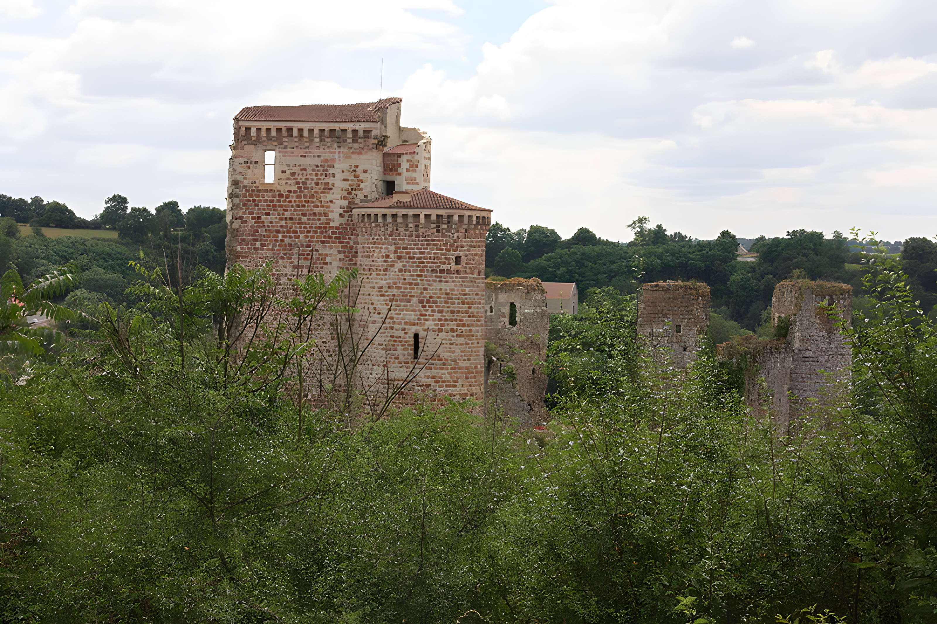 Château d'Hérisson
