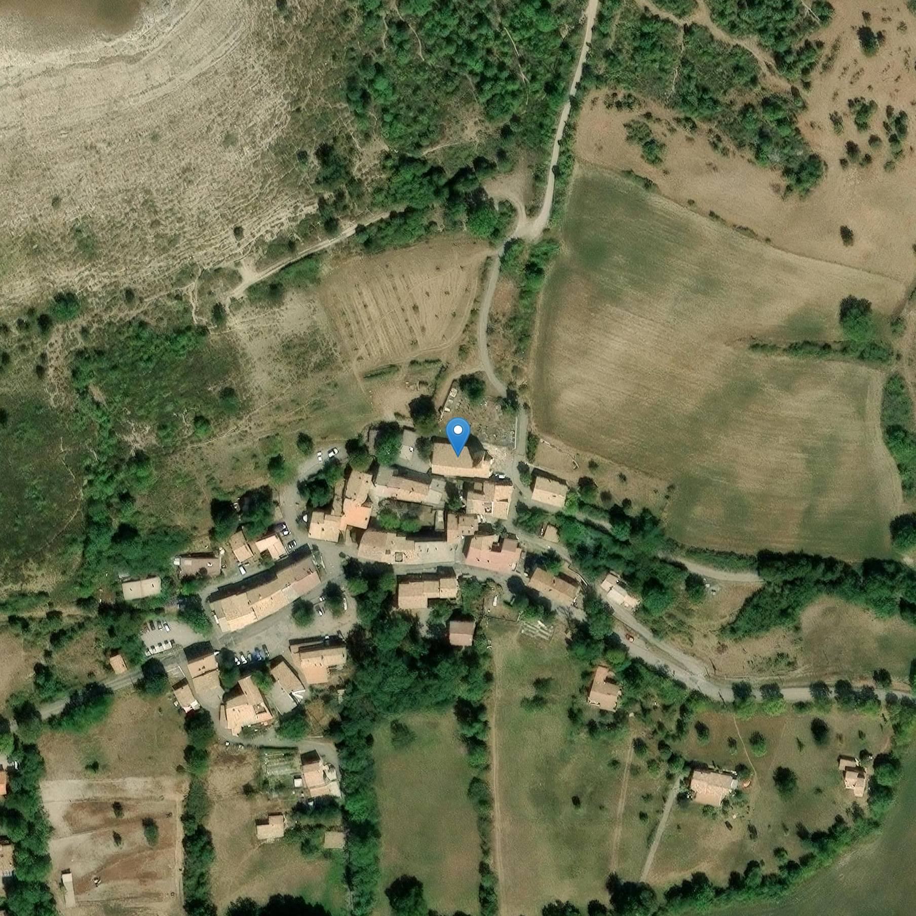 Photo de Iglesia parroquial de Saint-Genes