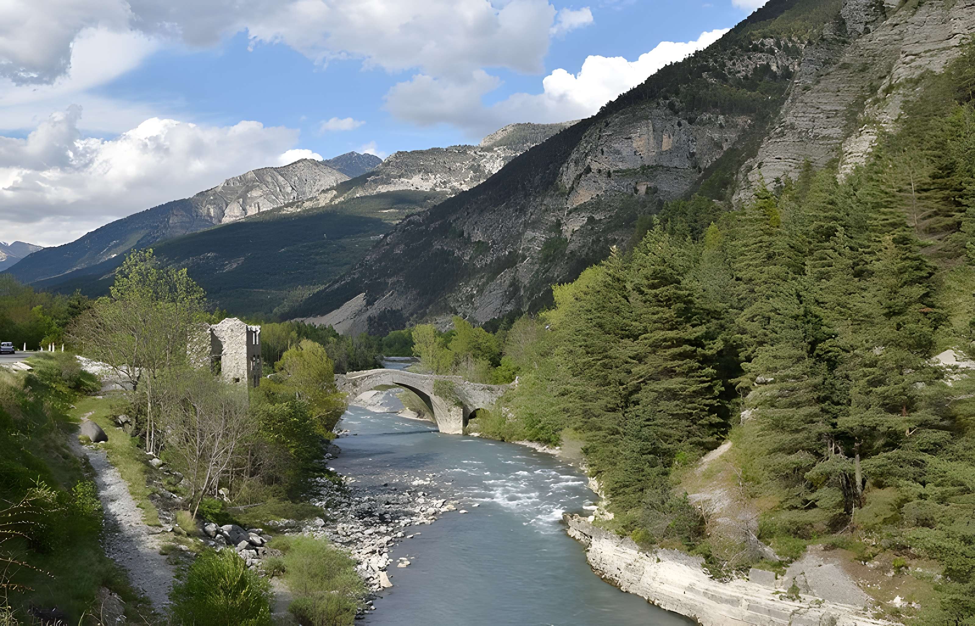 Ancien pont d'Ondres dit pont du Moulin sur le Verdon