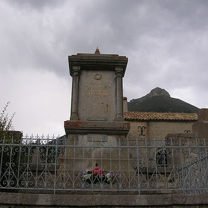 Photo de Chapelle du cimetière