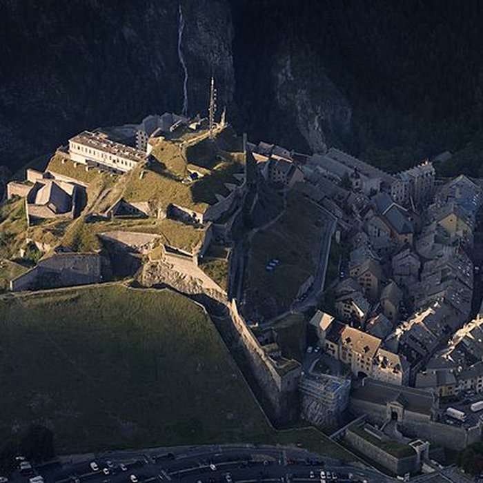 Photo de Anciennes fortifications de la Ville Haute