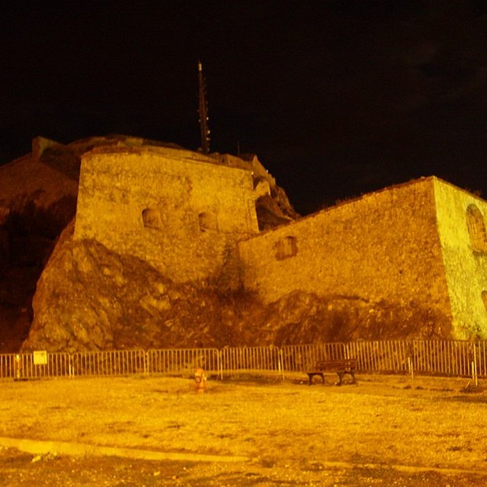 Photo de Anciennes fortifications de la Ville Haute